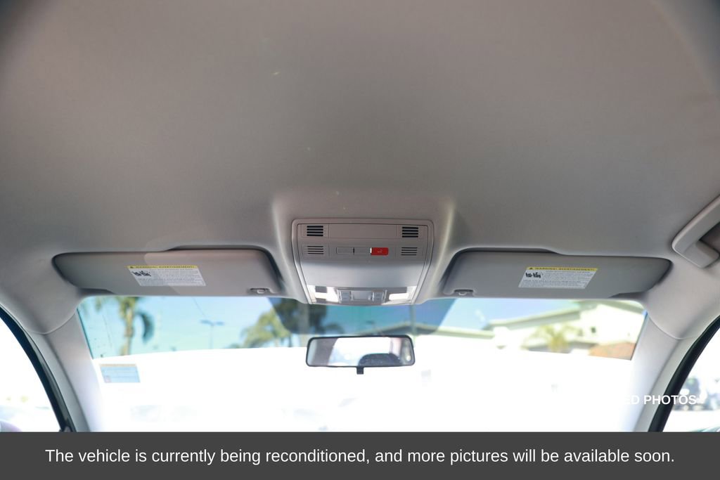 Used 2022 Volkswagen Taos S image 31