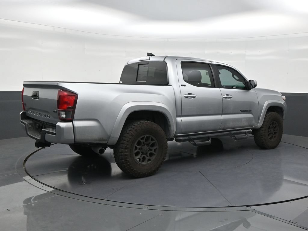 Used 2022 Toyota Tacoma SR5 w/ Technology Package RWD image 5