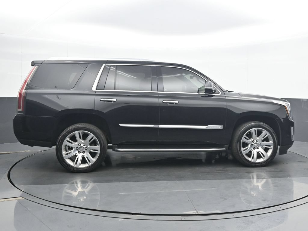 Used 2019 Cadillac Escalade Luxury AWD/4WD image 7