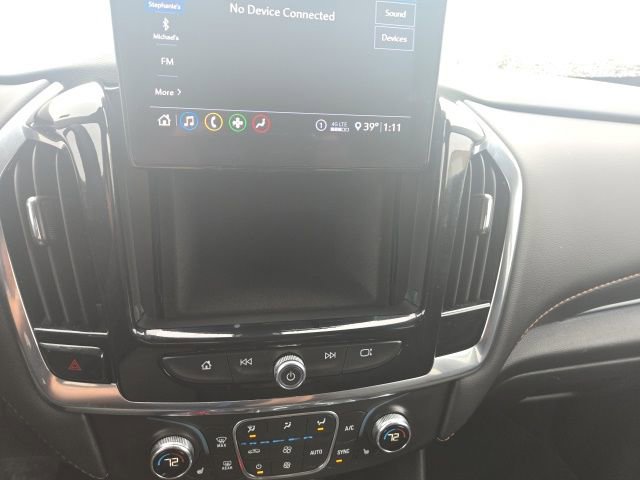 Used 2020 Chevrolet Traverse LT image 17