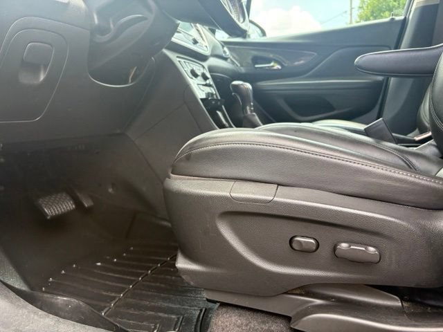 Used 2018 Buick Encore Preferred AWD/4WD image 32