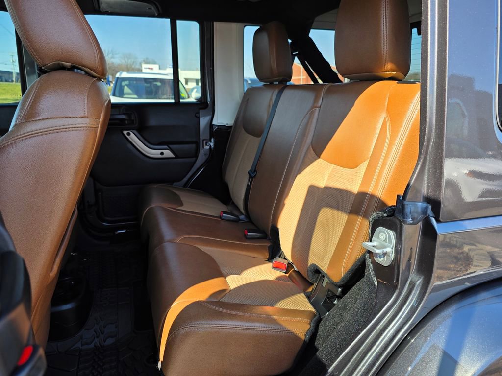 Used 2017 Jeep Wrangler Unlimited Sahara image 24