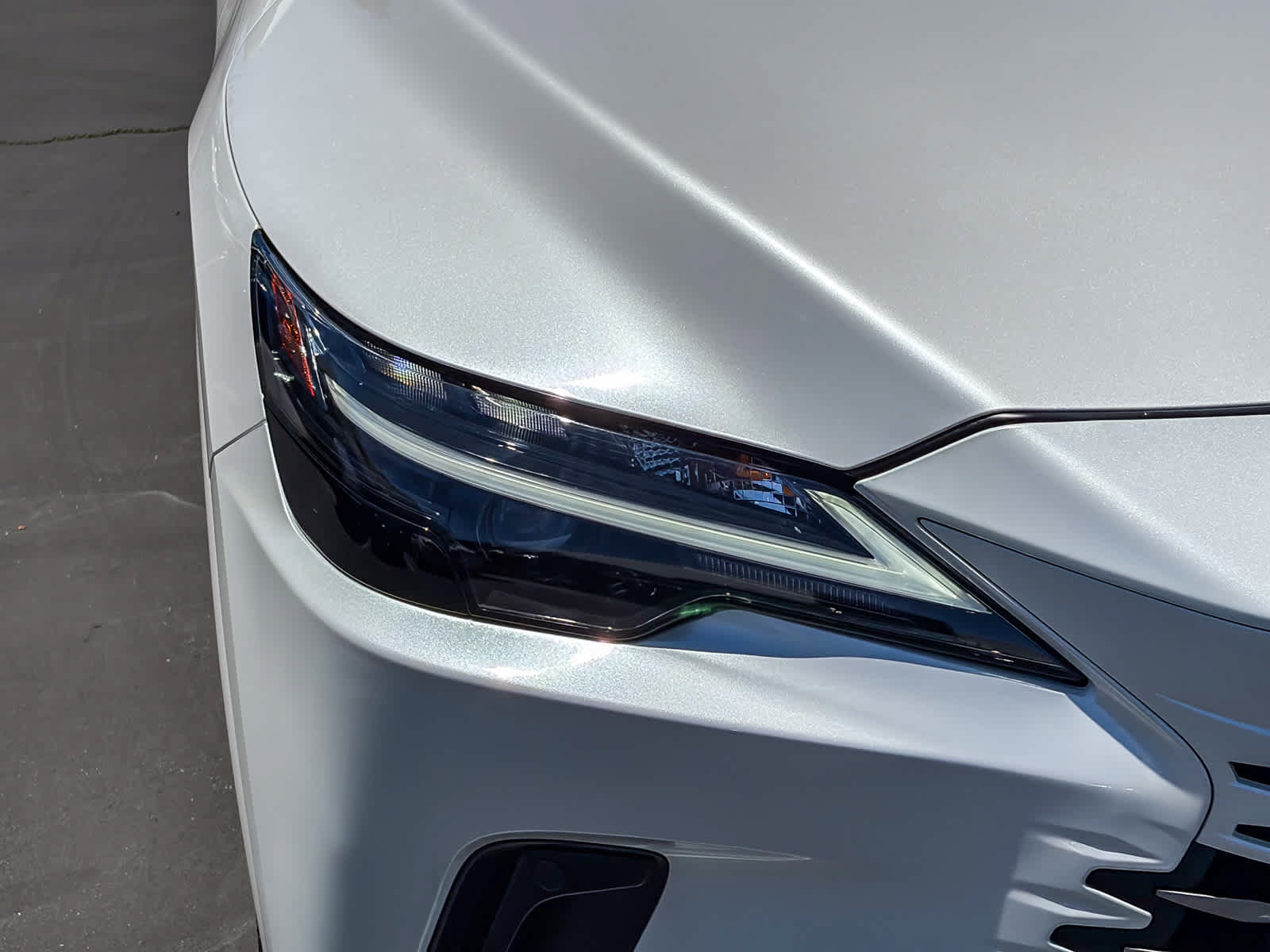 Certified 2024 Lexus RX 350 Premium w/ Convenience Package FWD image 8