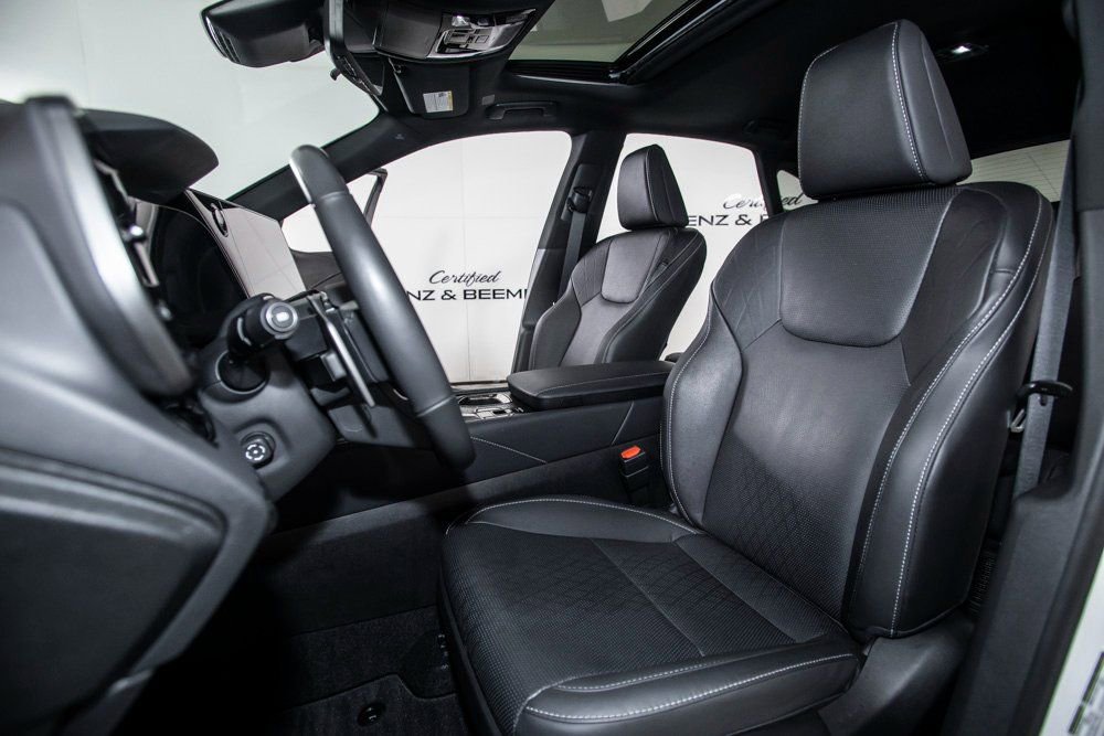 Used 2024 Lexus RX 350 image 12