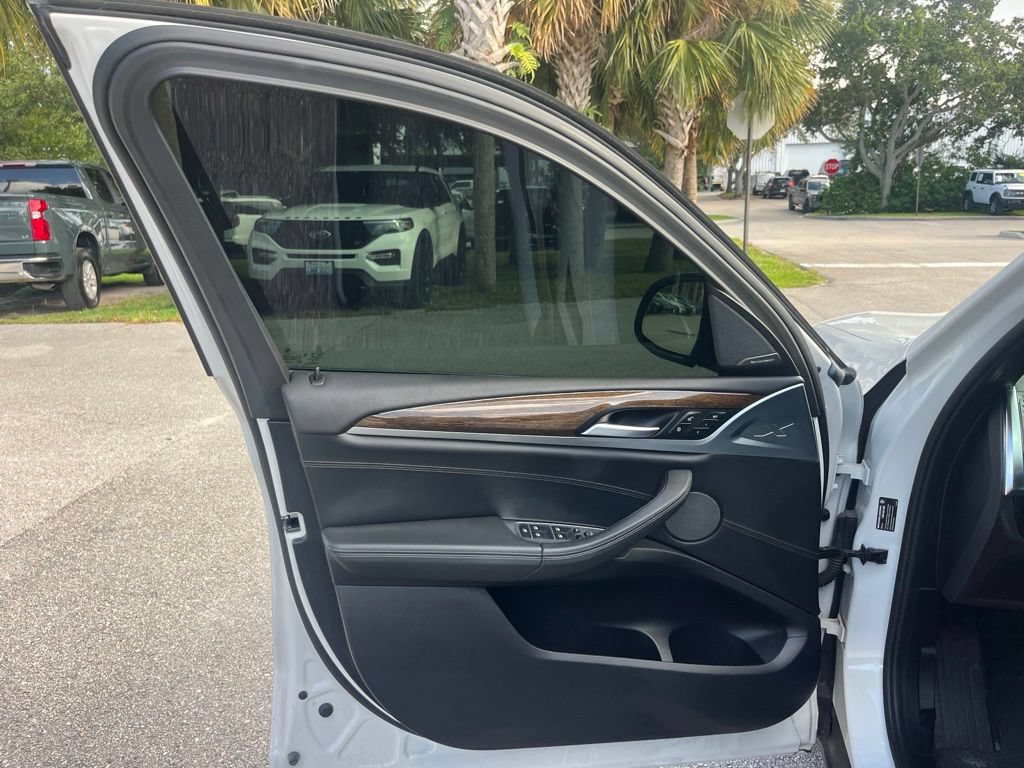 Used 2019 BMW X3 sDrive30i w/ Executive Package RWD image 12