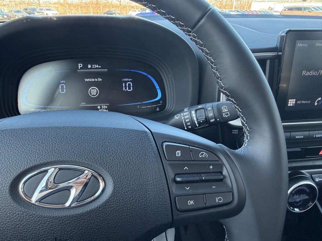 Certified 2026 Hyundai Venue SEL image 18