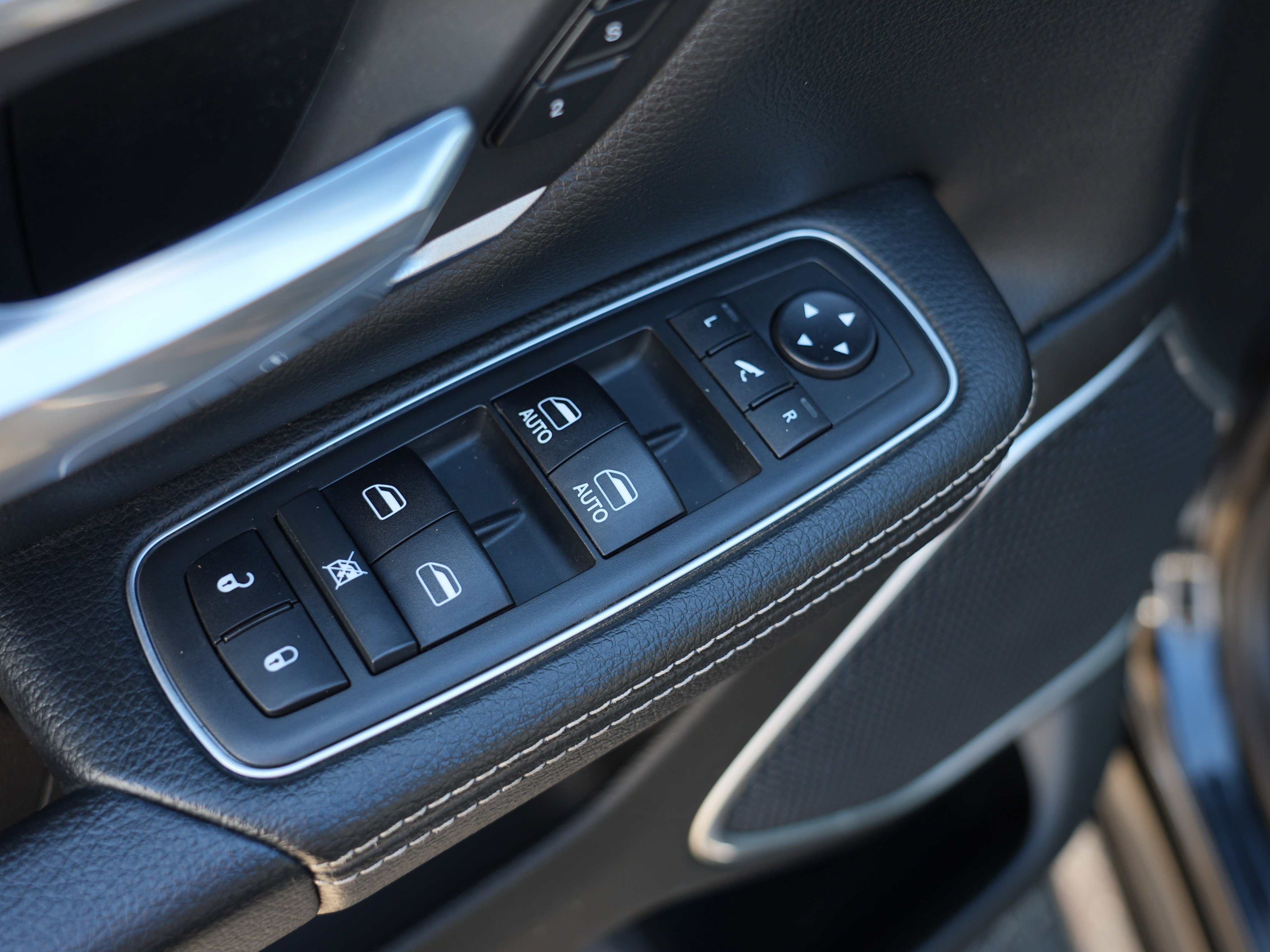 Used 2019 RAM 1500 Laramie image 17