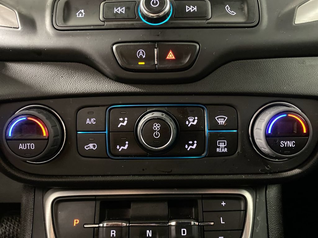 Certified 2023 GMC Terrain SLE w/ Driver Convenience Package FWD image 18