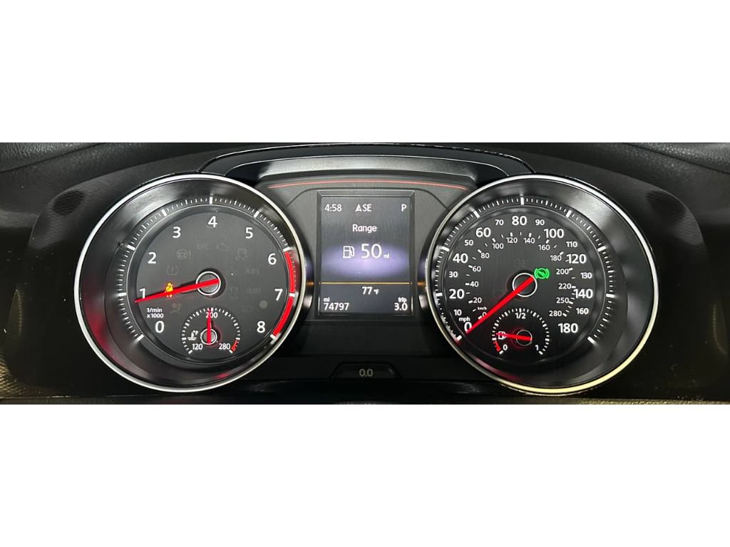 Used 2016 Volkswagen GTI SE FWD image 27
