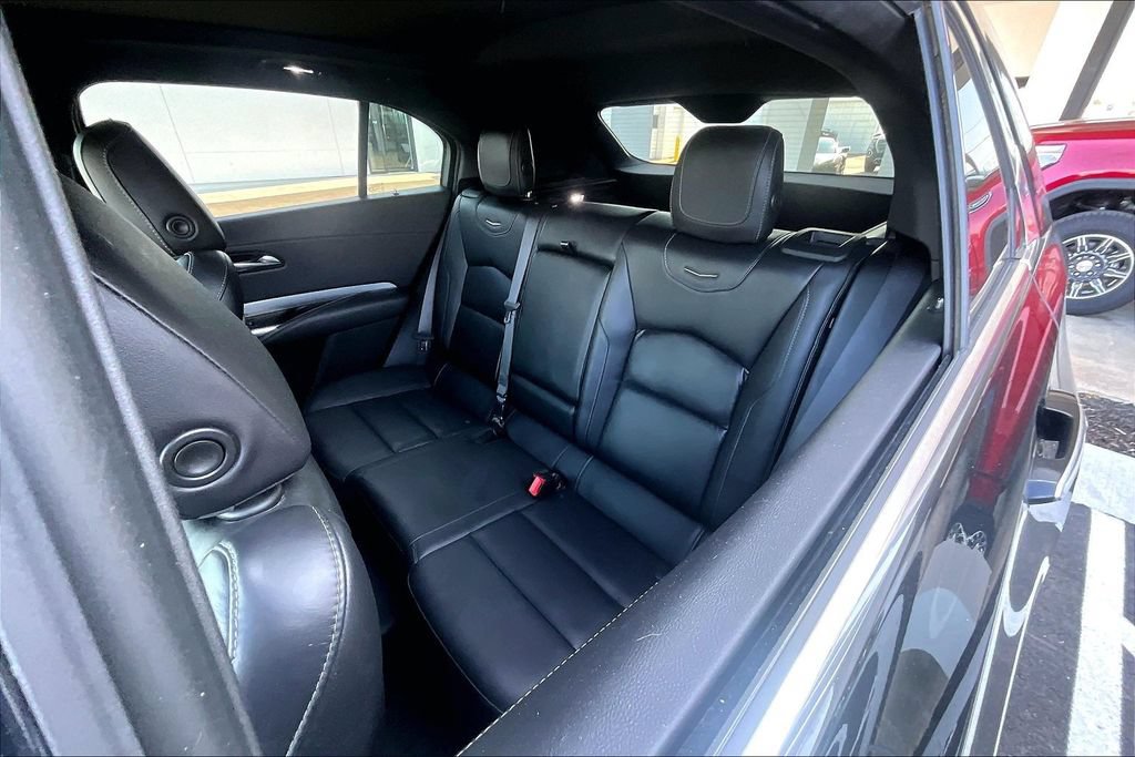 Used 2021 Cadillac XT4 Premium Luxury w/ Cold Weather Package AWD/4WD image 34