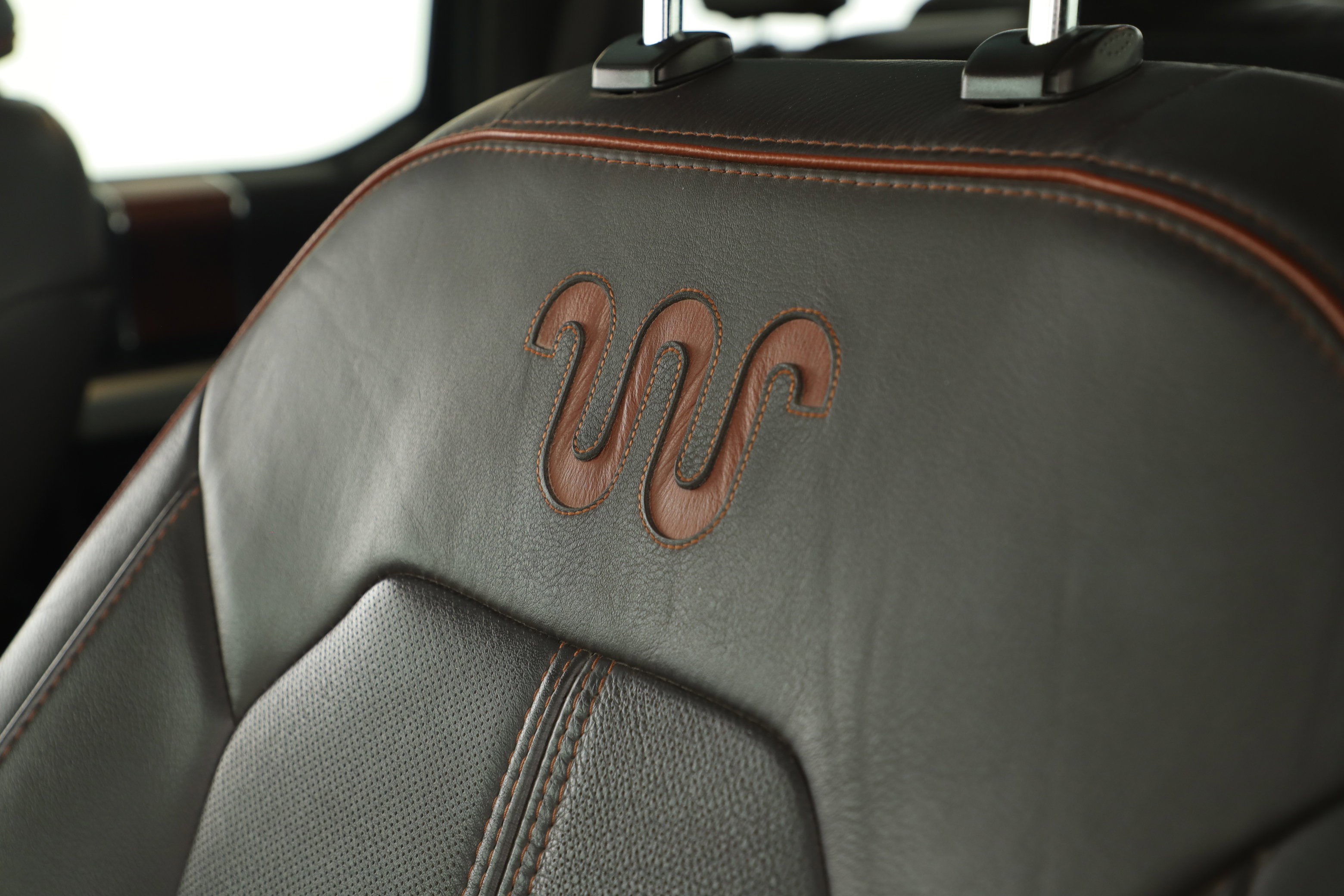 Used 2016 Ford F150 King Ranch w/ Equipment Group 601A Luxury AWD/4WD image 10