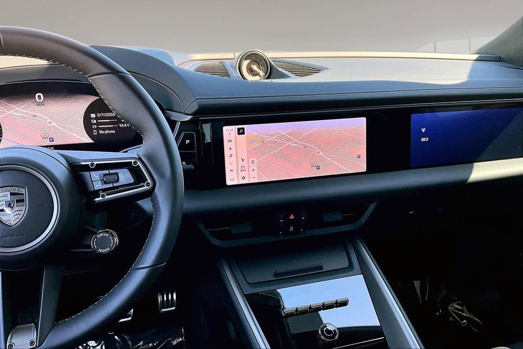 Used 2025 Porsche Macan Turbo Electric image 9