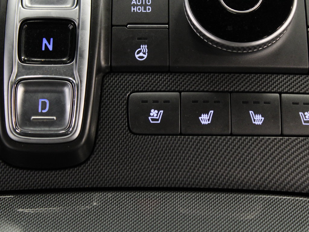 Used 2021 Hyundai Santa Fe Limited FWD image 31