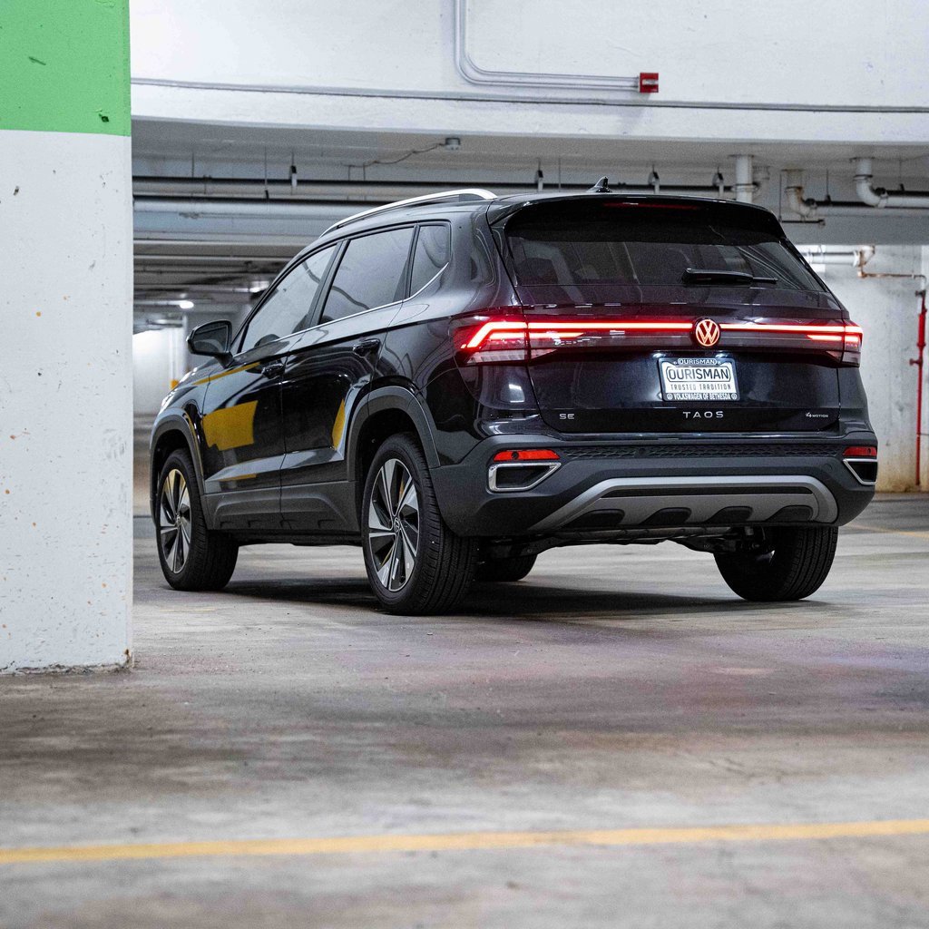 New 2025 Volkswagen Taos SE image 5