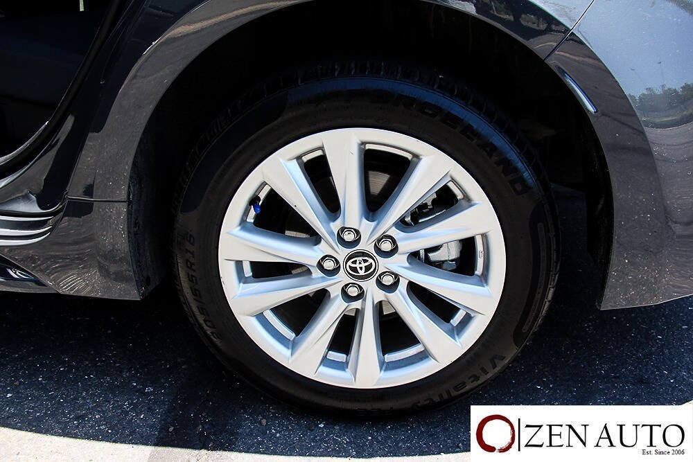 Used 2026 Toyota Corolla LE w/ LE Premium Package FWD image 22