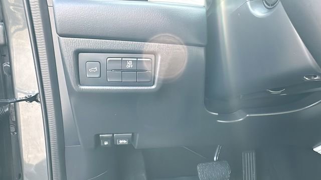 Used 2023 MAZDA CX-5 AWD 2.5 S w/ Premium Package image 18