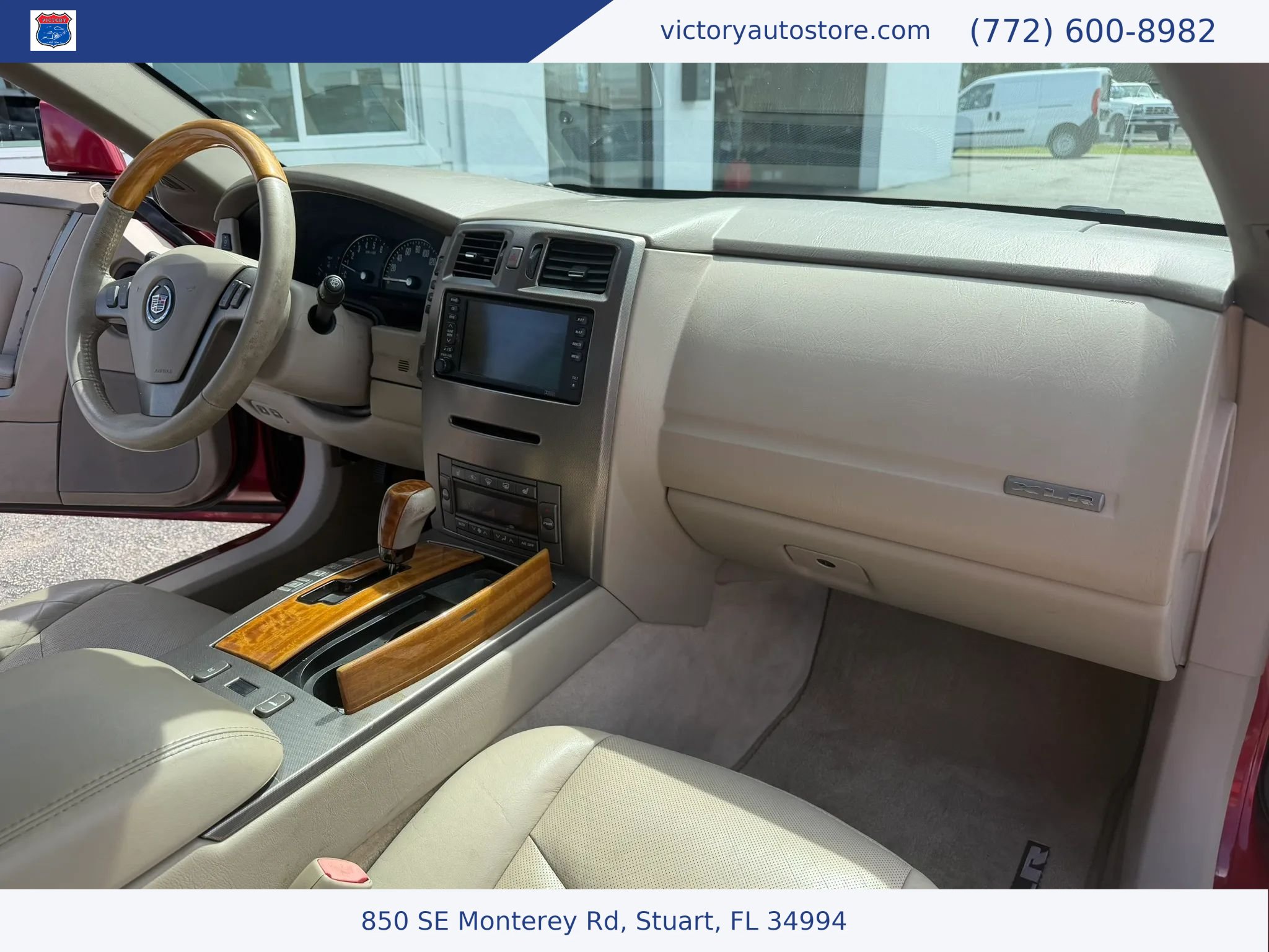 Used 2004 Cadillac XLR RWD image 14