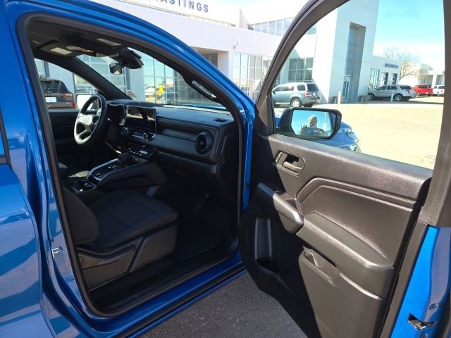 Used 2023 Chevrolet Colorado Trail Boss w/ Advanced Trailering Package image 36