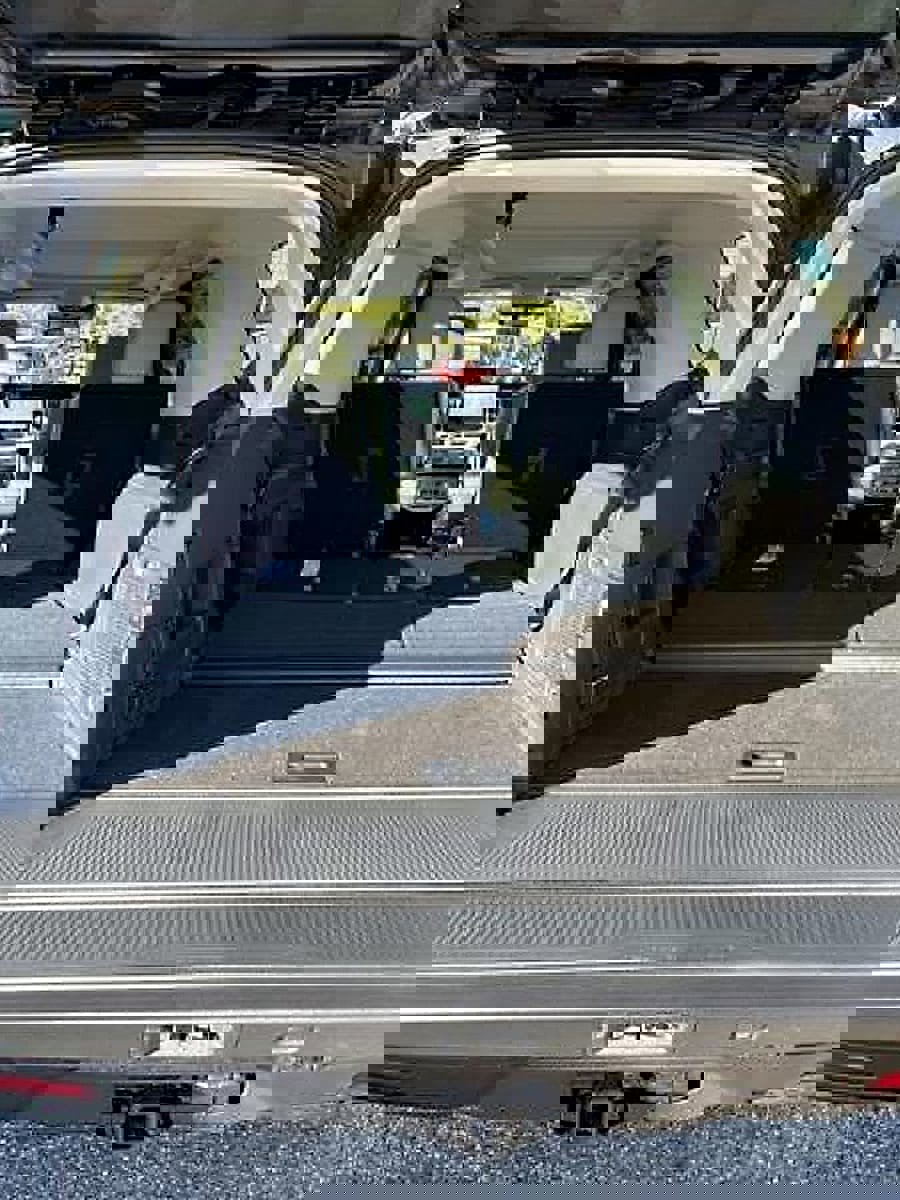 New 2025 Ford Expedition Active image 13