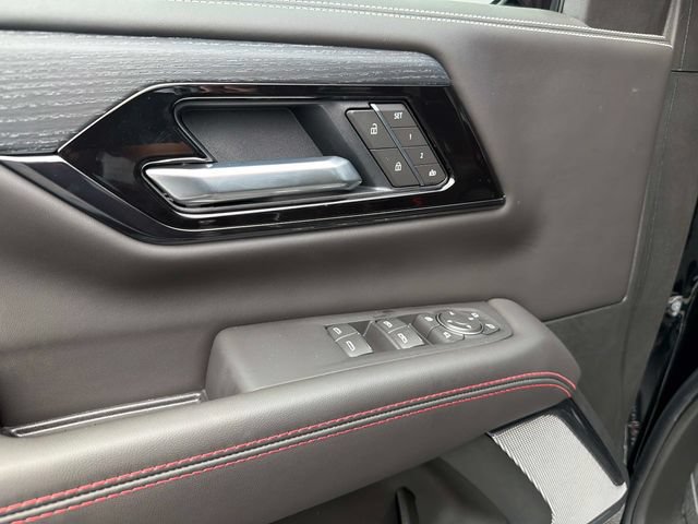 New 2026 GMC Yukon XL AT4 Ultimate AWD/4WD image 18