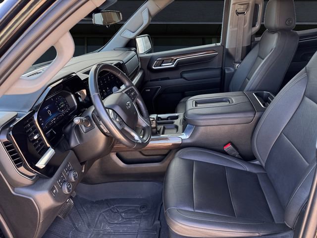 Used 2022 Chevrolet Silverado 1500 RST w/ Convenience Package II AWD/4WD image 9