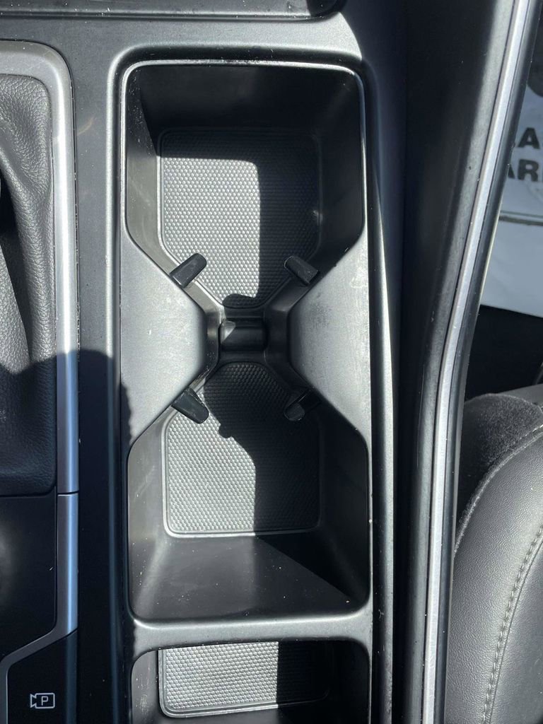 Used 2022 Kia Sorento S FWD image 18