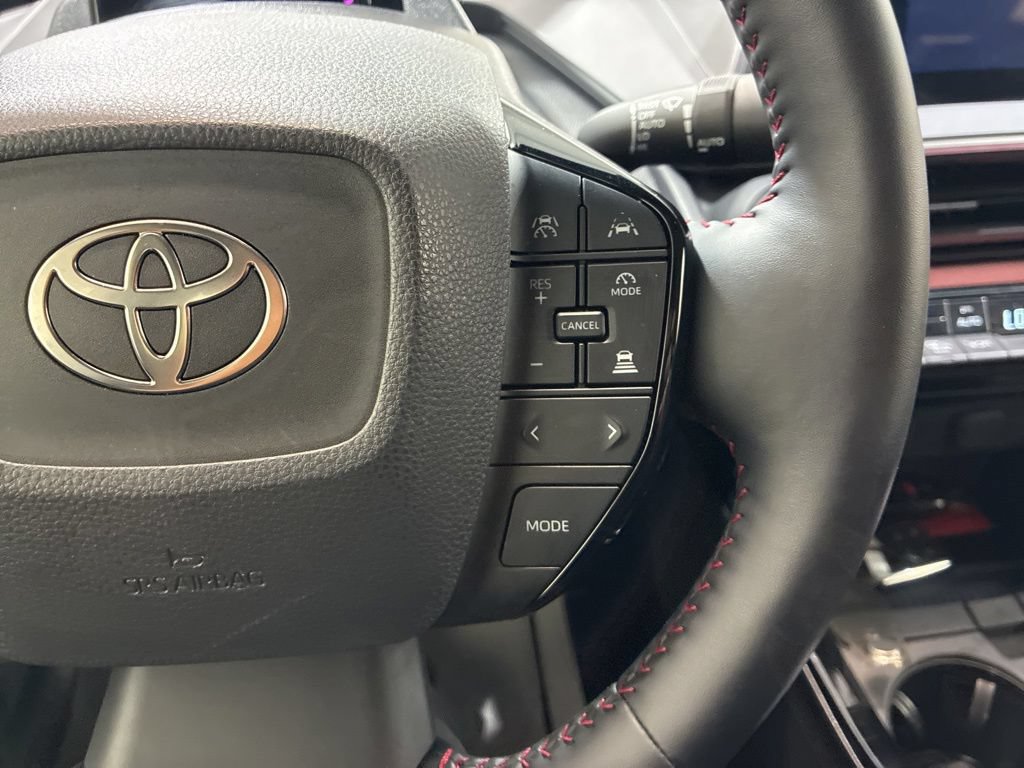 Used 2025 Toyota Prius Plug-In Hybrid FWD image 28