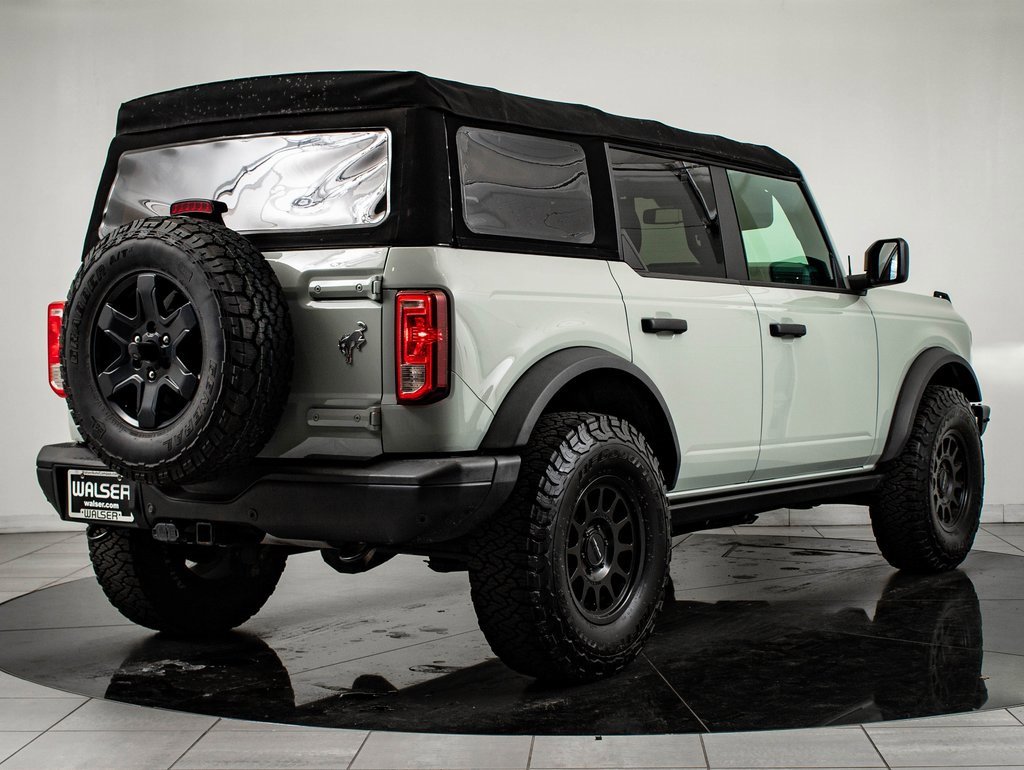 Used 2021 Ford Bronco Black Diamond image 11