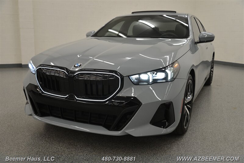 Used 2026 BMW 530i w/ M Sport Package RWD image 57