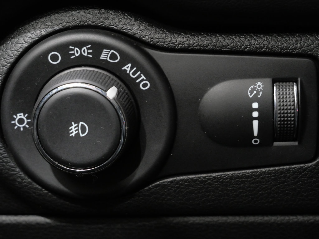 Used 2022 Dodge Durango R/T w/ Blacktop Package AWD/4WD image 15