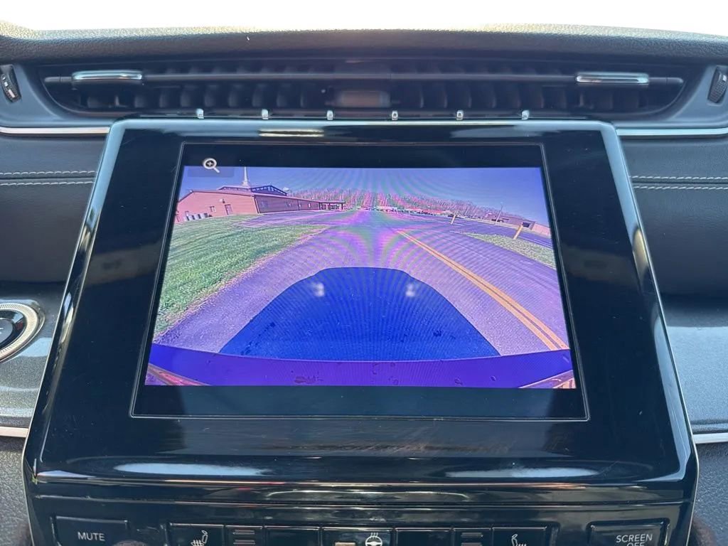 Used 2023 Jeep Grand Cherokee L Laredo image 23