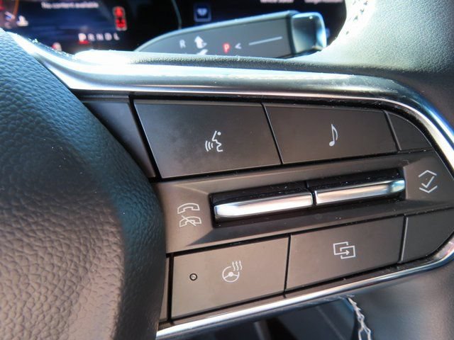 Used 2025 Chevrolet Traverse LT AWD/4WD image 17