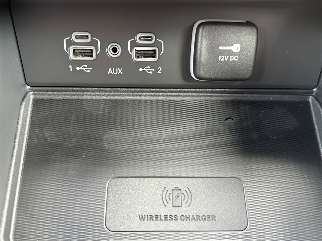 New 2025 Jeep Grand Cherokee Altitude image 27