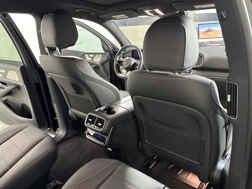 Certified 2025 Mercedes-Benz GLS 580 4MATIC w/ Acoustic Comfort Package image 23