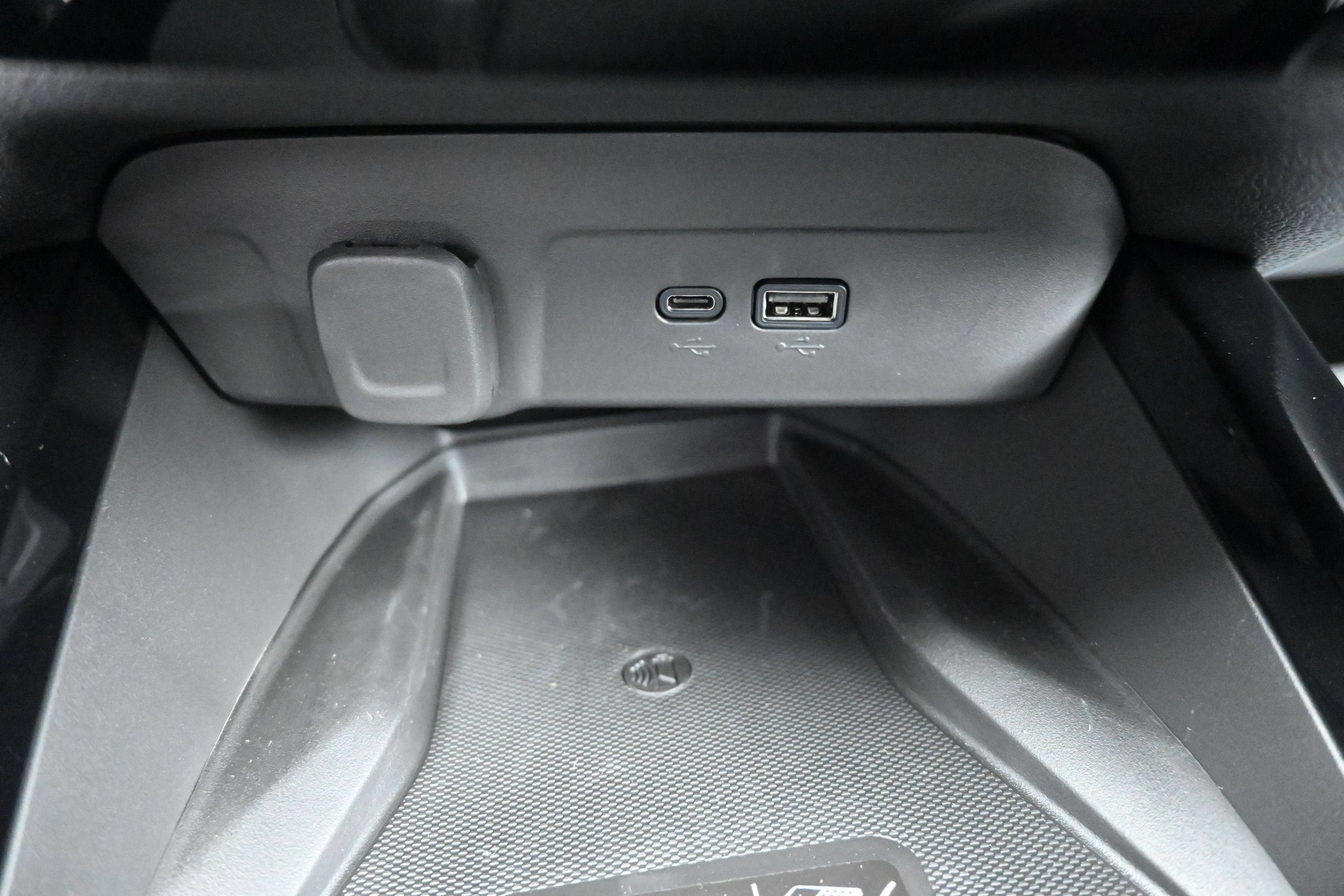 New 2026 Chevrolet Trax LT w/ Sunroof Package FWD image 21