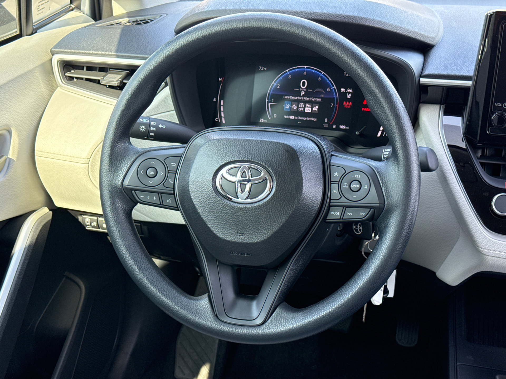 Certified 2026 Toyota Corolla Cross L image 20