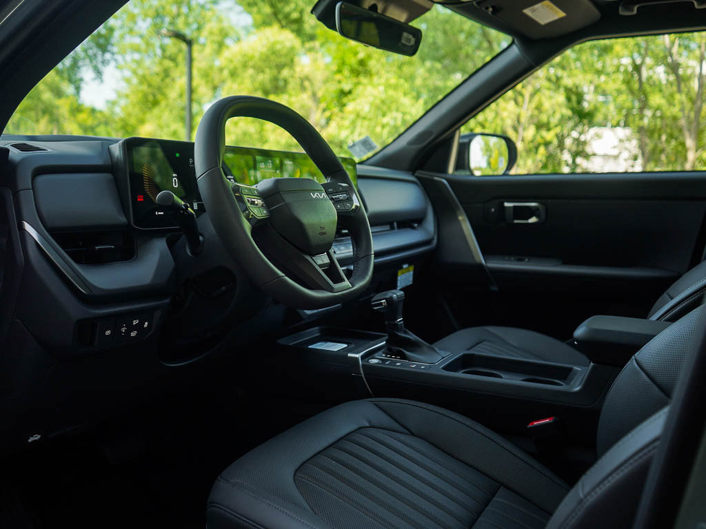 New 2027 Kia Seltos X-Line S w/ X-Line S Premium Package AWD/4WD image 18