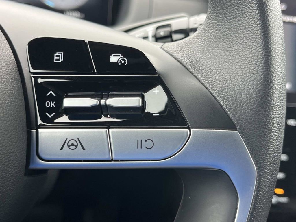 Used 2024 Hyundai Santa Cruz SEL w/ Activity Package image 31