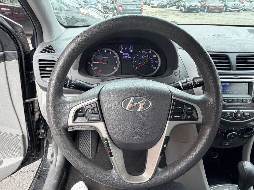 Used 2016 Hyundai Accent SE w/ Option Group 02 image 9