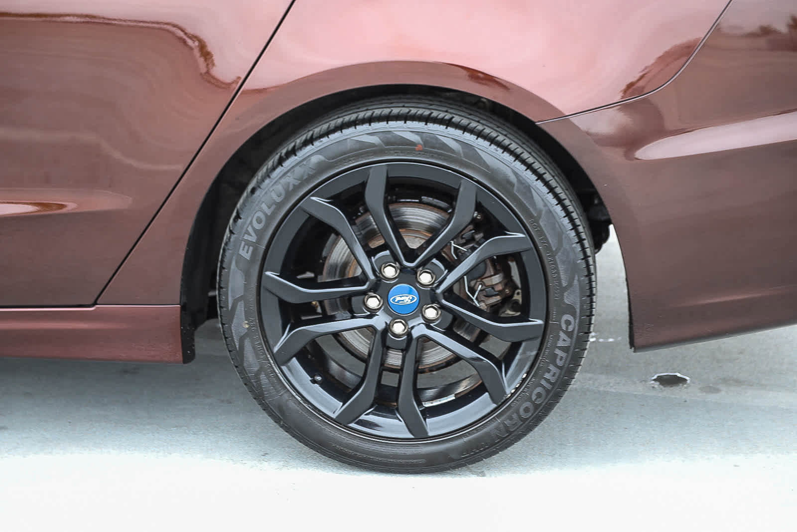 Used 2019 Ford Fusion SE w/ Equipment Group 151A FWD image 11