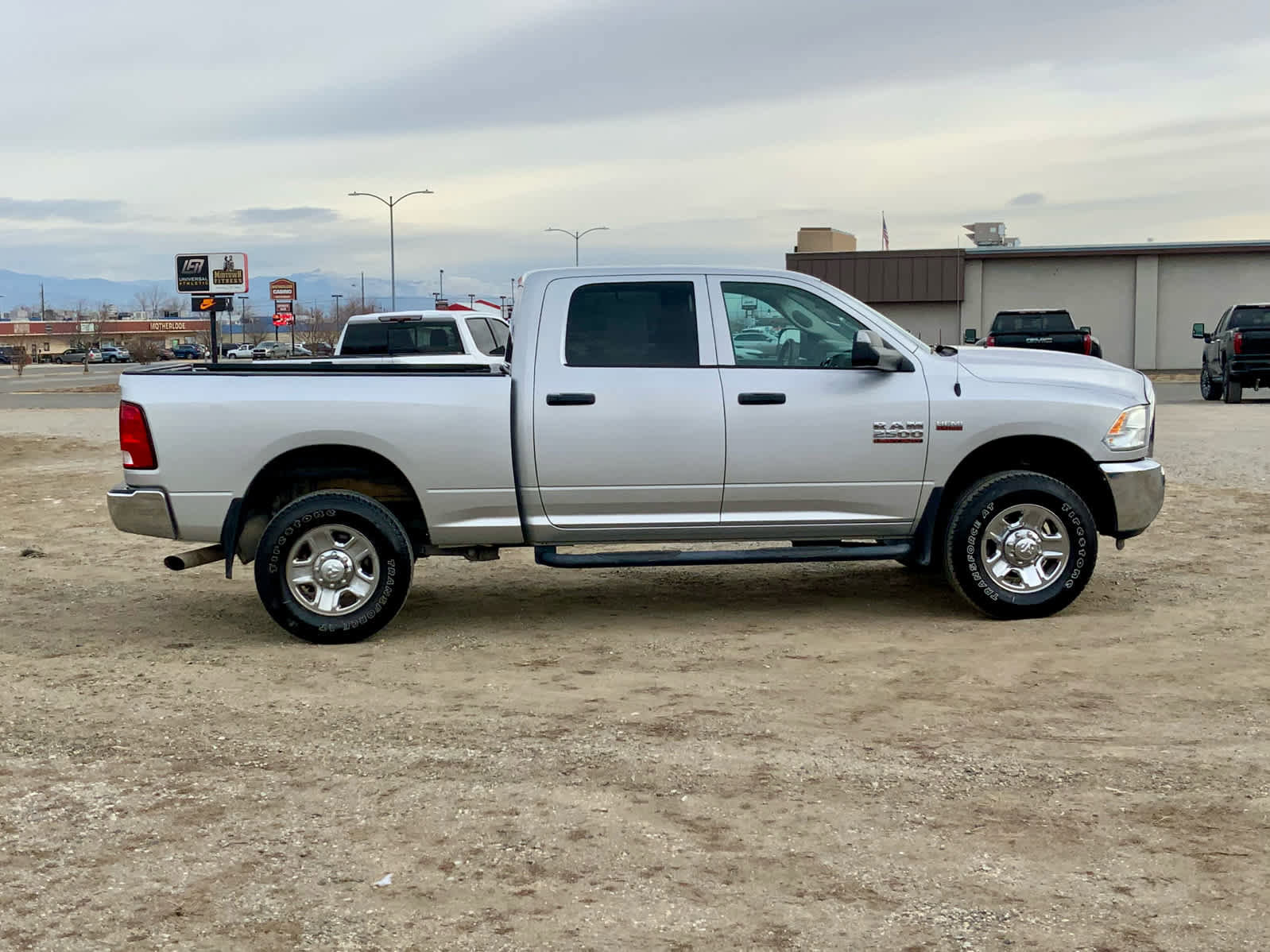 Used 2016 RAM 2500 Tradesman w/ Chrome Appearance Group image 6