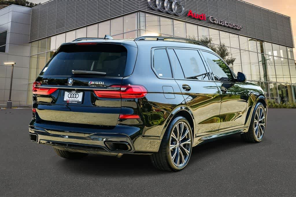 Used 2022 BMW X7 M50i w/ Dynamic Handling Package AWD/4WD image 4