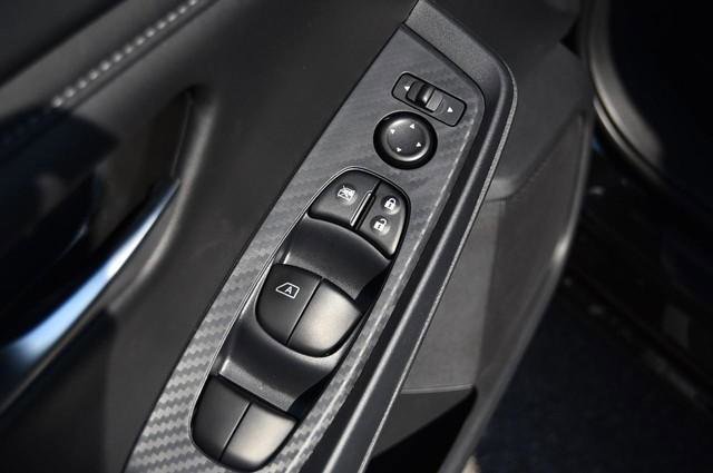 New 2025 Nissan Sentra SV w/ All-Weather Package image 9