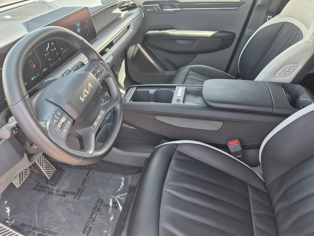 Certified 2024 Kia EV9 GT-Line AWD/4WD image 11
