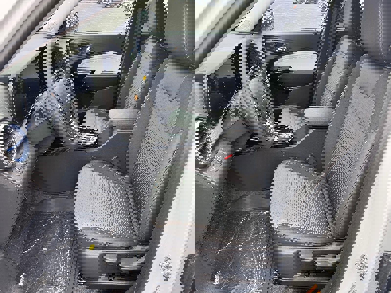 New 2026 Chevrolet Trax LT w/ LT Convenience Package image 4