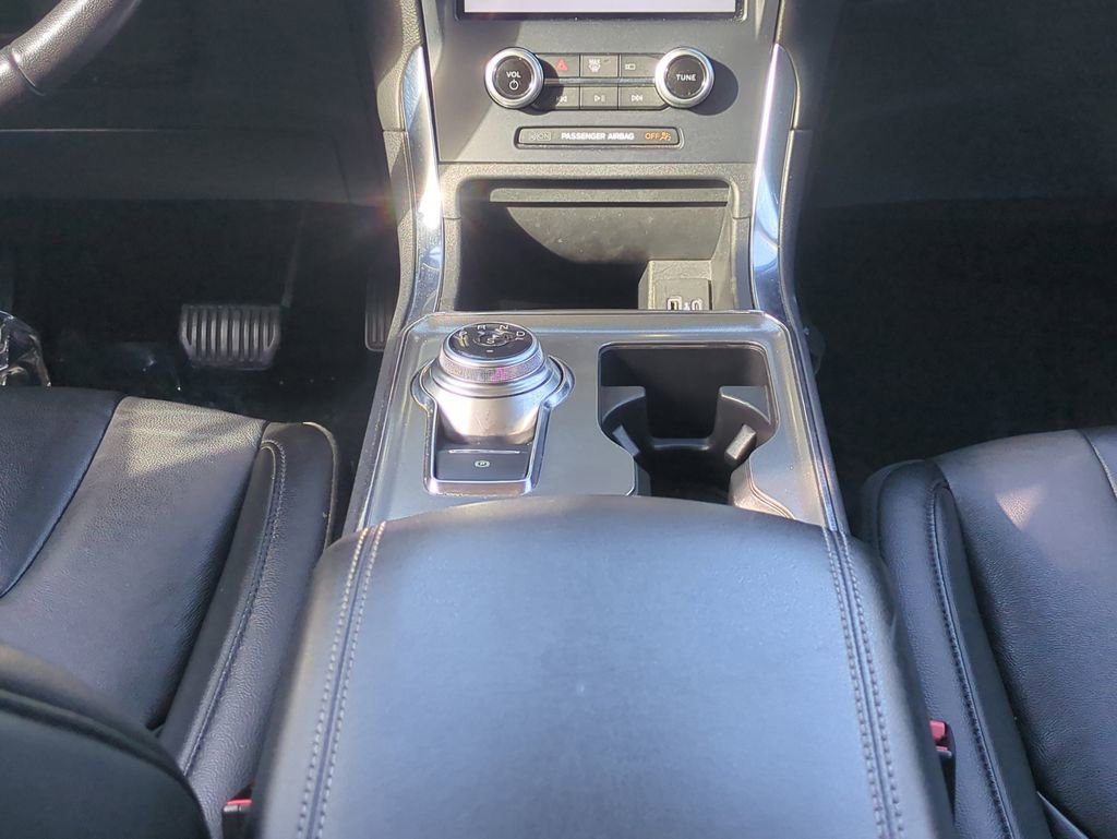 Used 2022 Ford Edge Titanium image 21