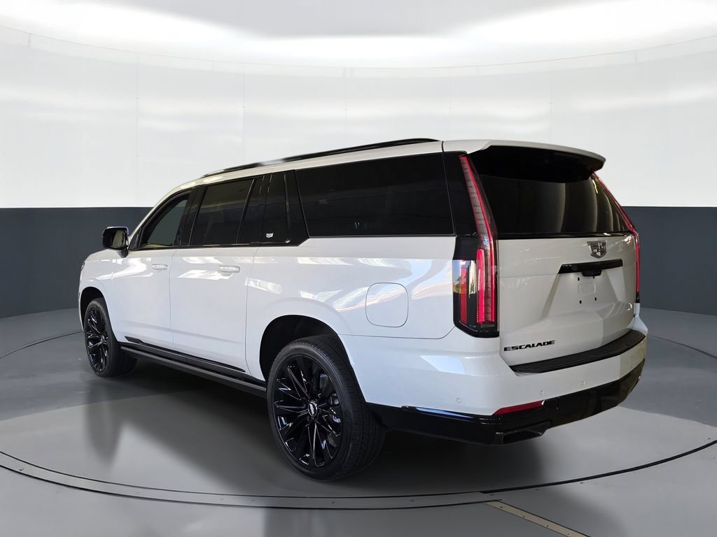 Used 2026 Cadillac Escalade ESV Platinum Sport w/ LPO, ONYX Package AWD/4WD image 4