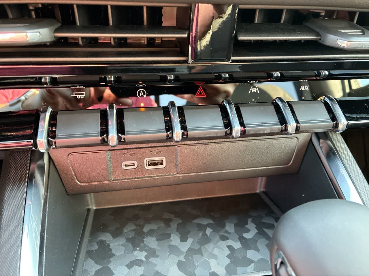 New 2026 GMC Canyon Elevation RWD image 18