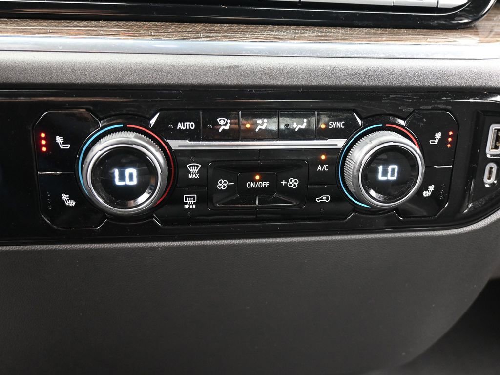 Used 2023 Chevrolet Silverado 1500 LT image 24