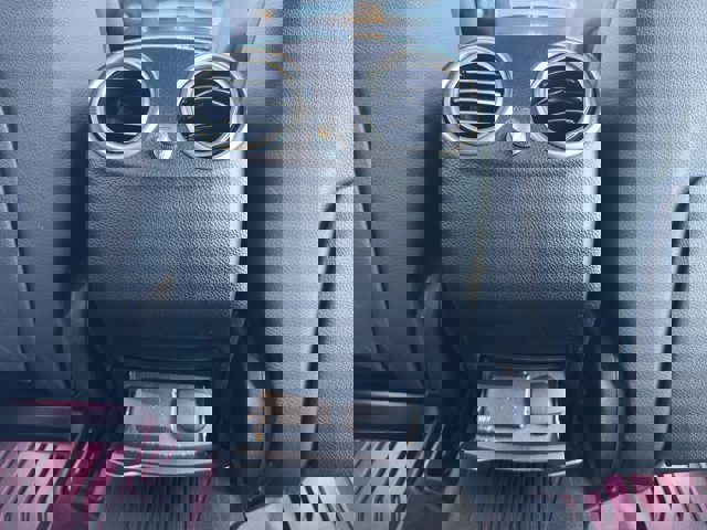 Used 2020 Mercedes-Benz GLC 300 4MATIC image 9